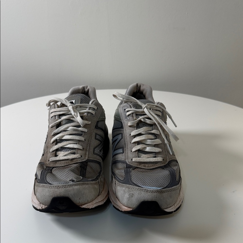 New Balance Men’s Gray and Light Gray Athletic Sneakers